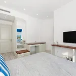 Hotel Rhodium *