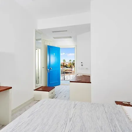 Rhodium Otel