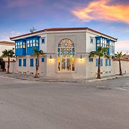 Hotel Rhodium