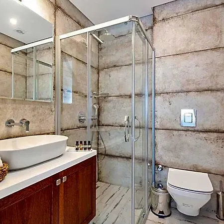 Hotel Rhodium