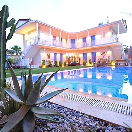 Hotel Rhodium